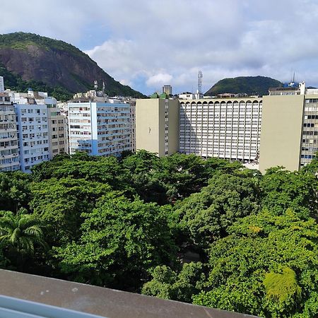 A Uma Quadra Da Praia De Copacabana リオデジャネイロ エクステリア 写真